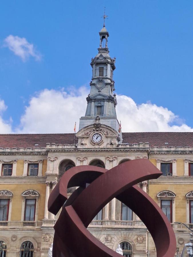 Apartamento En El Centro Con Garaje Directo. Bilbao Bagian luar foto