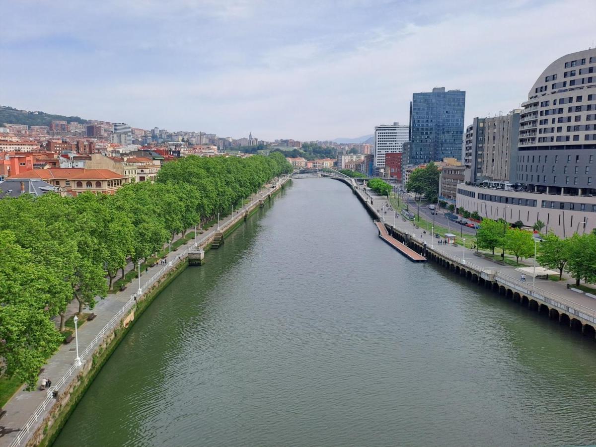 Apartamento En El Centro Con Garaje Directo. Bilbao Bagian luar foto