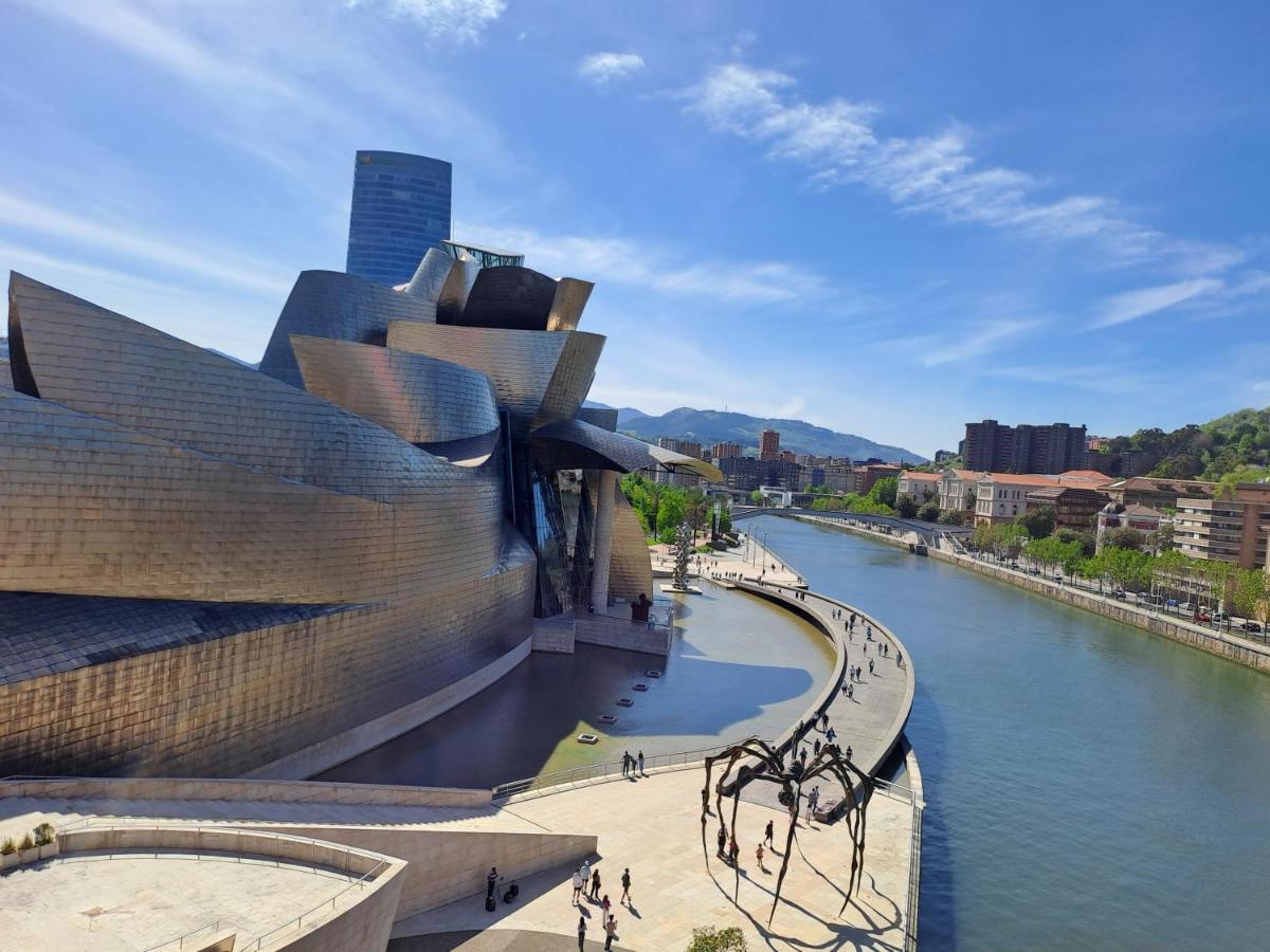 Apartamento En El Centro Con Garaje Directo. Bilbao Bagian luar foto